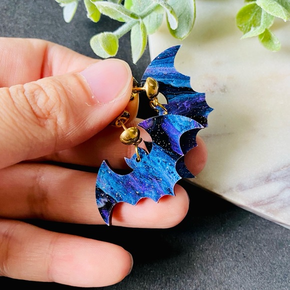 Bat Earrings Dangle Glitter Purple Halloween earrings Post/ stud - Picture 5 of 6